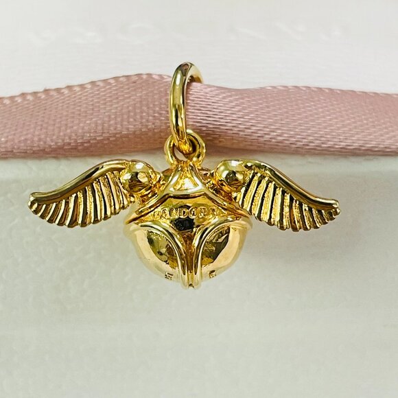 Pandora Harry Potter, Golden Snitch Pendant - Picture 2 of 8